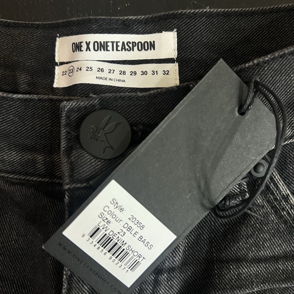 One Teaspoon Bonita Low Waist Shorts Size 23 Black Double Bass Frayed NEW - Picture 5 of 9